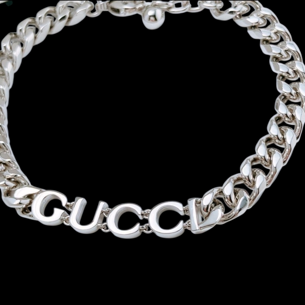 Like New Gucci Silver Icon Logo Chain Bracelet! - Picture 11 of 11